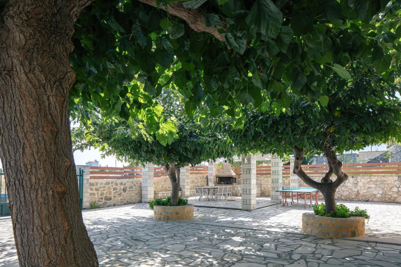 Villa Pinelopi Asprouliánoi Esterno foto